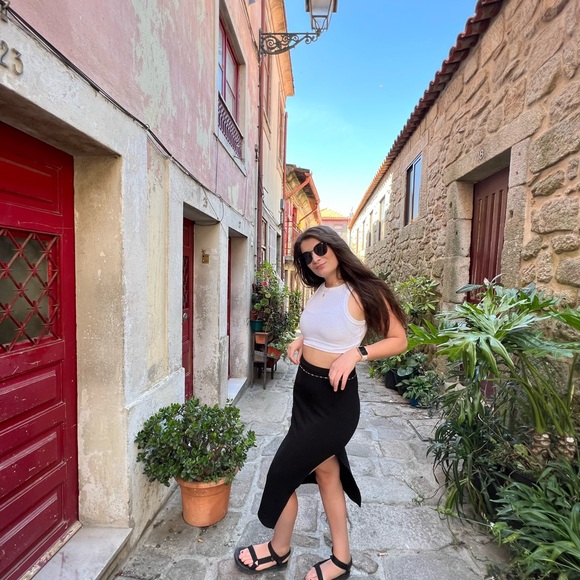 Meet your Posher, Cassandra - Picture 9 of 9